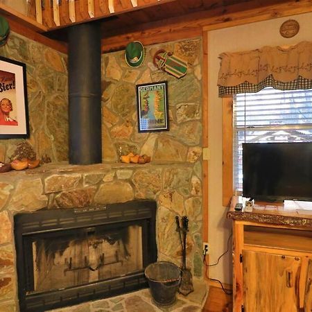 Oktoberfest Themed Cabin In Woods Stream #14 Helen Extérieur photo