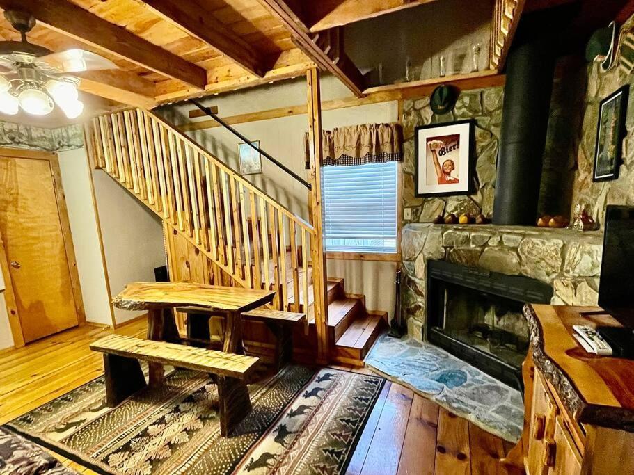 Oktoberfest Themed Cabin In Woods Stream #14 Helen Extérieur photo