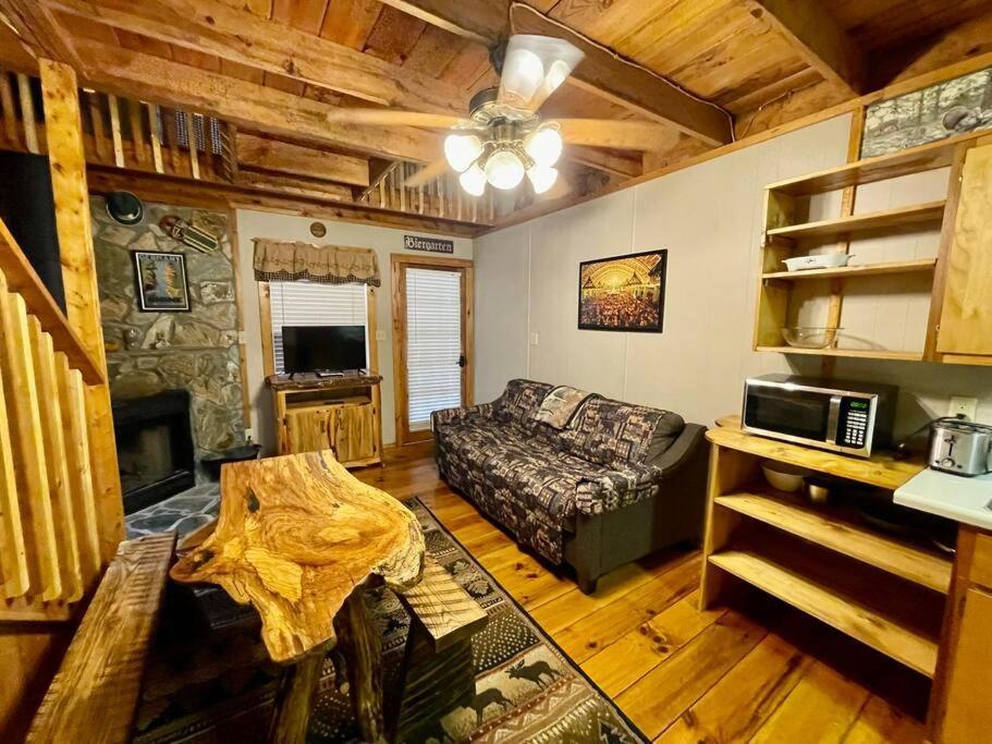 Oktoberfest Themed Cabin In Woods Stream #14 Helen Extérieur photo
