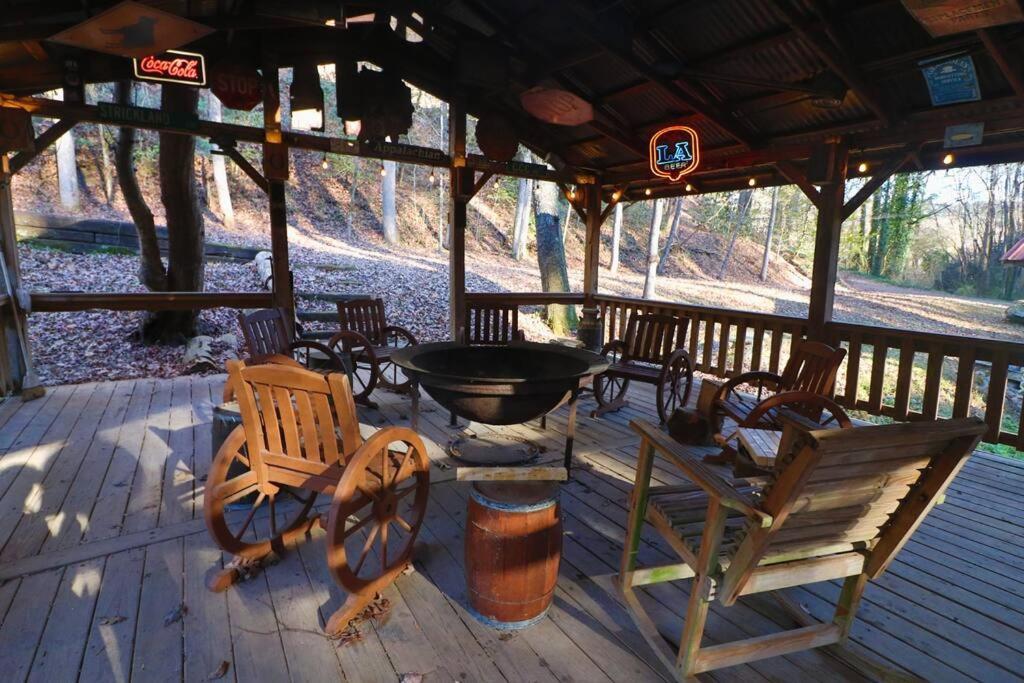 Oktoberfest Themed Cabin In Woods Stream #14 Helen Extérieur photo